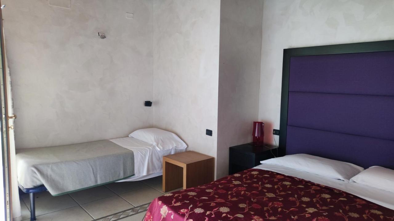 Albergo Le Piante Manerba del Garda Exterior foto